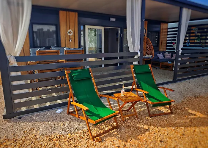 Innova Travelvir - Mobhome Daniel Вир