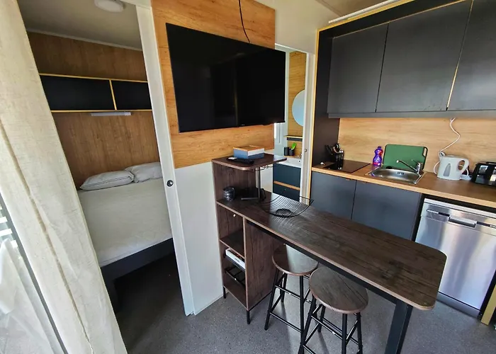 Дом отдыха Innova Travelvir - Mobhome Daniel Вир