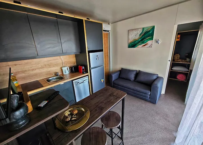 Innova Travelvir - Mobhome Daniel *