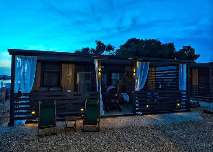 Innova Travelvir - Mobhome Daniel Vir